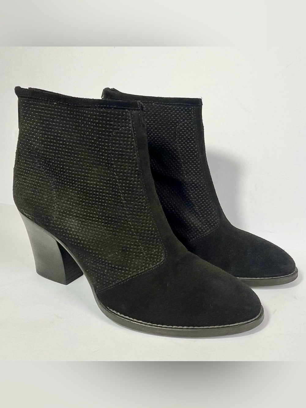 AQUATALIA Suede Ankle Boots Black Perforated Desert Minimalist Italy Bootie 9